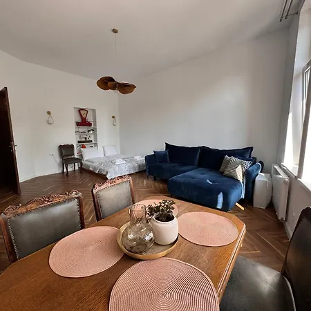 Lion - Babilon - Stylish & Unique With Perfect Location דירה